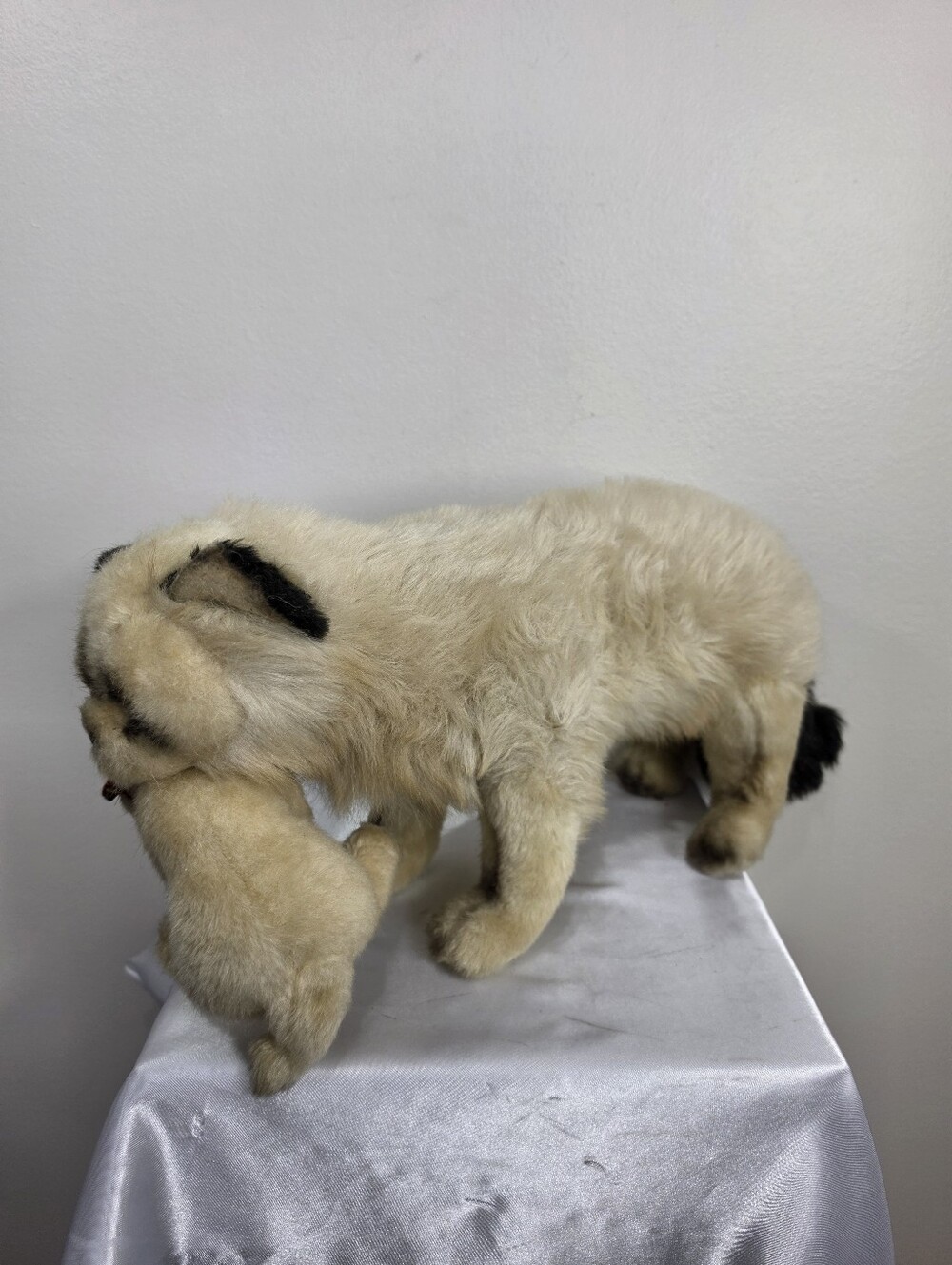 Vintage 1983 Wallace BerrieAvanti "Himalayan Cat" plush